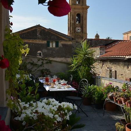La Terrazza Di Vico Olivi B&B Βεντιμίλια Εξωτερικό φωτογραφία